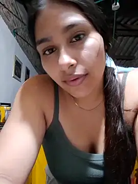 Snapshot of zairabreze chatting on 03/30/26, 10:44 zairabreze online show from 03/30/26, 10:44