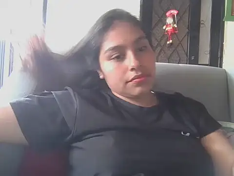Snapshot of zairabreze chatting on 04/14/26, 07:20 zairabreze online show from 04/14/26, 07:20