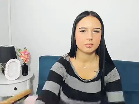 TaliaAdorable online show from 10/28/25, 07:56