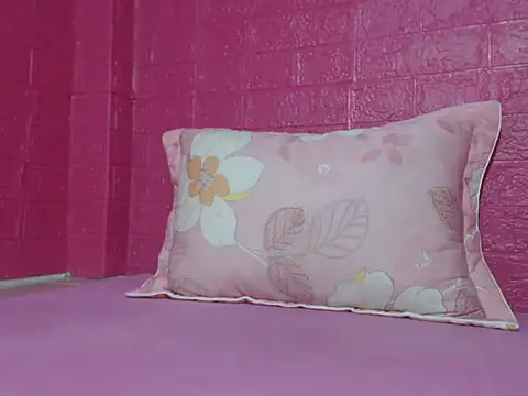 YummyDripCum online show from 01/08/26, 01:57