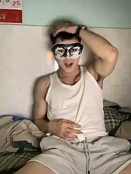 anhkiet huang online show from 10/10/25, 02:27