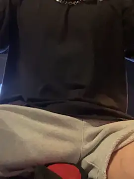 anhkiet huang online show from 10/15/25, 02:50