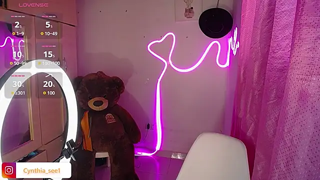 Cynthia s online show from 10/02/25, 03:41