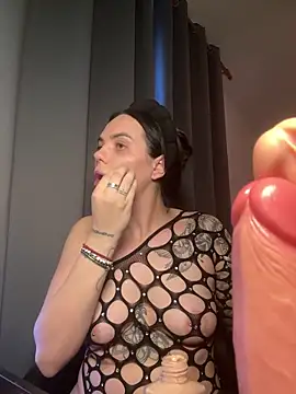 -RAHELA- online show from 10/18/25, 03:13