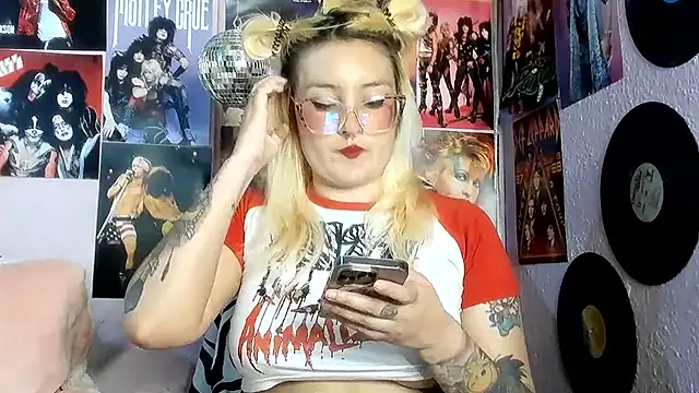 Avril Maria online show from 07/23/26, 01:58