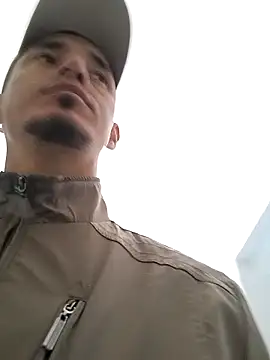 Snapshot of JuanD_vero chatting on 10/04/25, 12:14 JuanD vero online show from 10/04/25, 12:14