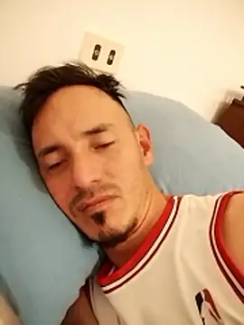 Snapshot of JuanD_vero chatting on 10/23/25, 08:51 JuanD vero online show from 10/23/25, 08:51