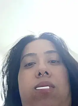 Nay fuego online show from 10/10/25, 02:21