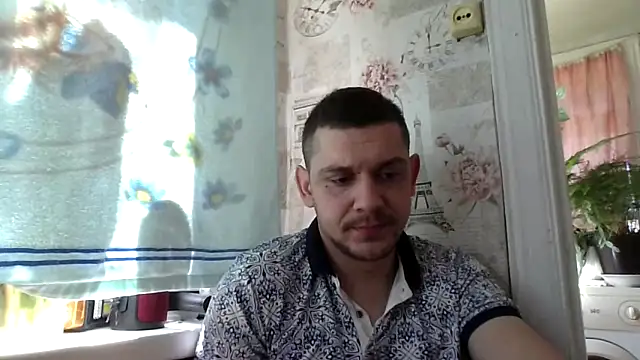 Snapshot of BogdanNegoda chatting on 05/05/26, 08:00 BogdanNegoda online show from 05/05/26, 08:00