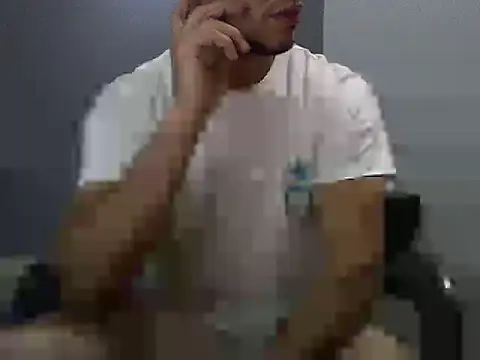 ahmedluxor1 online show from 10/23/25, 11:46