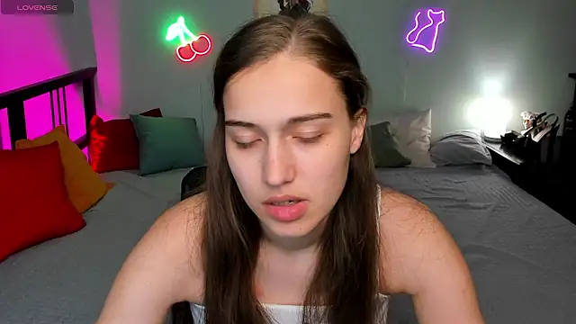 Alisa  Kelly online show from 10/14/25, 01:17