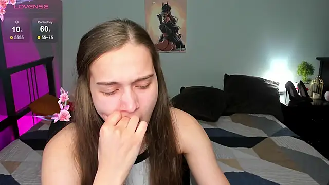 Alisa  Kelly online show from 11/20/25, 02:12