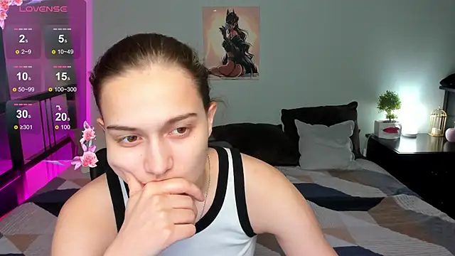 Alisa  Kelly online show from 11/22/25, 01:59