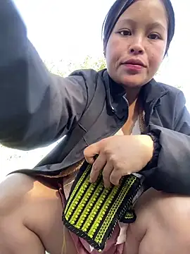 O o UwU o O online show from 11/28/25, 07:55