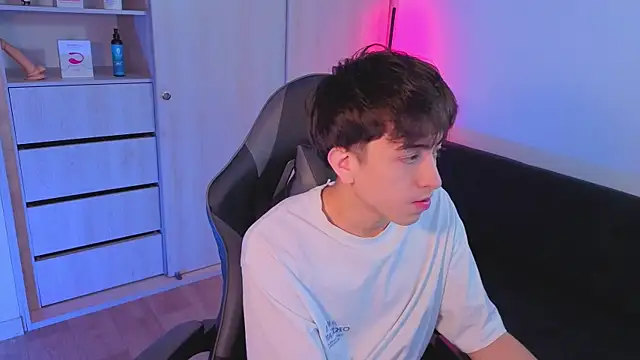 onlinenico online show from 10/02/25, 07:54