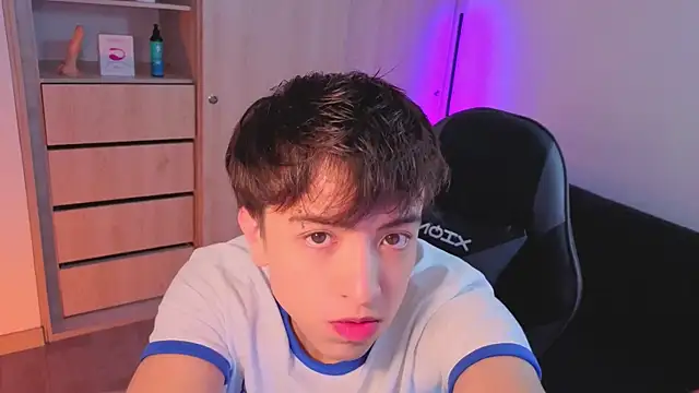 onlinenico online show from 10/09/25, 08:07