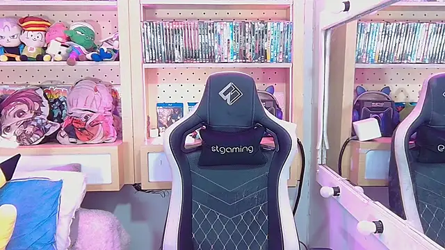 Carrie hall online show from 10/22/25, 12:38