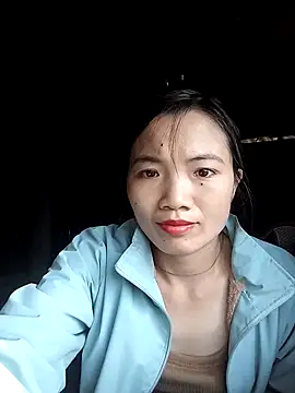 ngan-cute online show from 10/30/25, 01:40