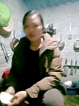 ngan-cute online show from 12/04/25, 09:18