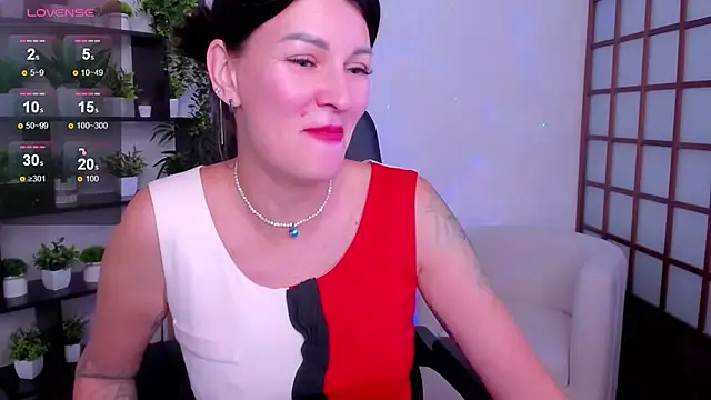 Snapshot of O1d_Lady chatting on 09/26/25, 08:51 O1d Lady online show from 09/26/25, 08:51