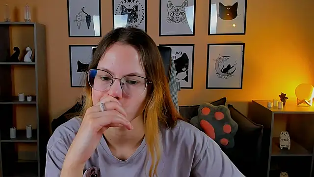 Carrie Rose online show from 10/03/25, 04:09