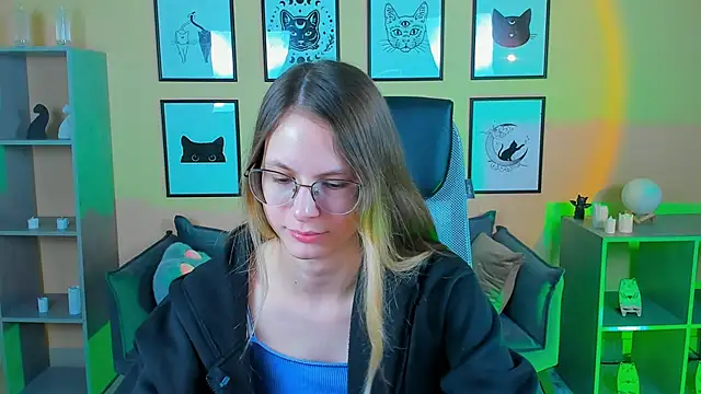 Carrie Rose online show from 10/23/25, 02:22