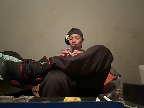 Snapshot of Tookey012 chatting on 09/24/25, 07:17 Tookey012 online show from 09/24/25, 07:17