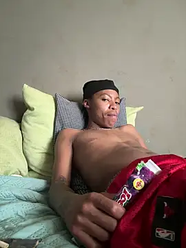 Snapshot of Tookey012 chatting on 10/06/25, 02:36 Tookey012 online show from 10/06/25, 02:36