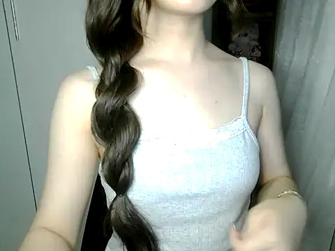 Annabelle-e online show from 05/19/26, 05:19