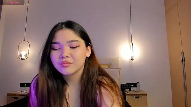 yummmymommy online show from 09/26/25, 01:26