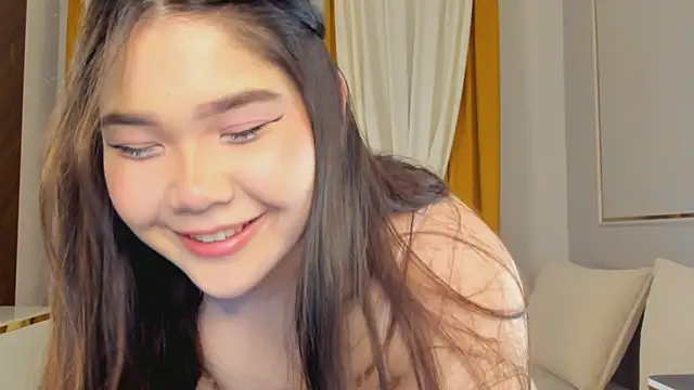 yummmymommy online show from 10/04/25, 01:53