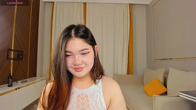 yummmymommy online show from 10/10/25, 02:38