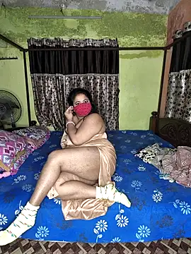 Smile-quien online show from 11/15/25, 02:24