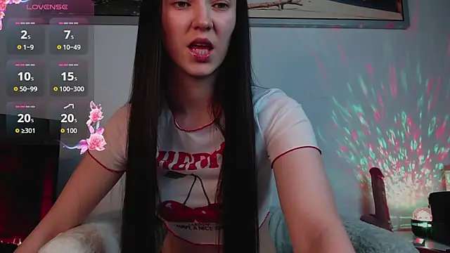 Snapshot of Veliora chatting on 11/16/25, 04:45 Veliora online show from 11/16/25, 04:45