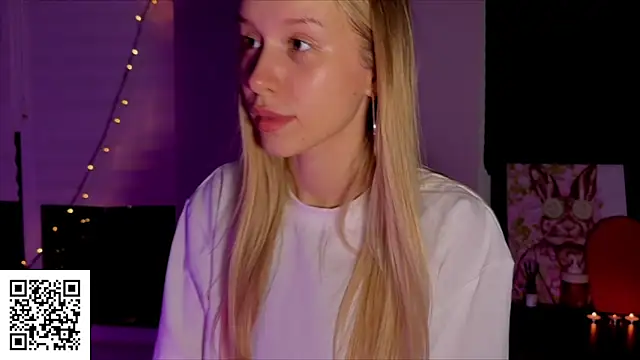 ElysiaXo online show from 11/08/25, 10:19