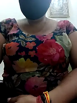 Rakhi sawant143 online show from 10/28/25, 02:26