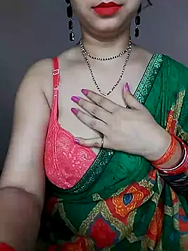 Snapshot of Oh_011 chatting on 11/05/25, 02:28 Oh 011 online show from 11/05/25, 02:28