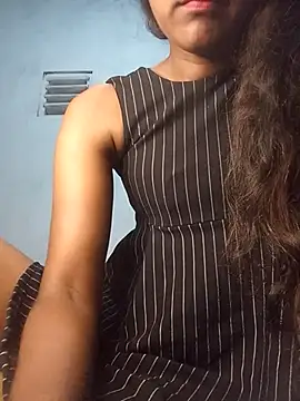 Snapshot of venuki_ihalagamage chatting on 03/18/26, 04:54 venuki ihalagamage online show from 03/18/26, 04:54