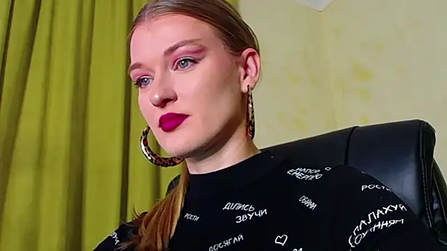 Snapshot of MysticVenus_ chatting on 11/22/25, 02:05 MysticVenus online show from 11/22/25, 02:05