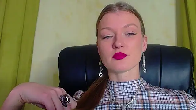 Snapshot of MysticVenus_ chatting on 12/05/25, 02:47 MysticVenus online show from 12/05/25, 02:47