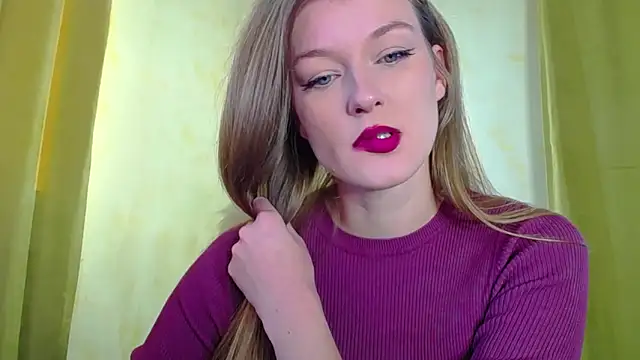 Snapshot of MysticVenus_ chatting on 12/15/25, 08:07 MysticVenus online show from 12/15/25, 08:07