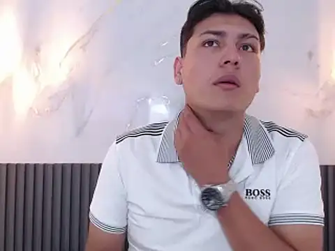 Snapshot of ActiSain chatting on 09/26/25, 01:48 ActiSain online show from 09/26/25, 01:48