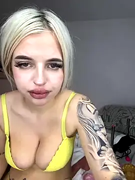 Steffi Snowbunny online show from 10/08/25, 07:33