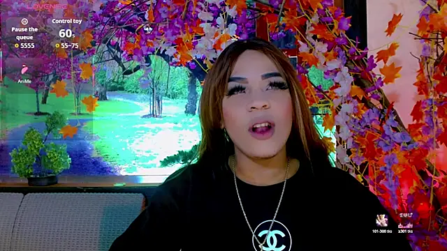 Snapshot of Cristal_Villael chatting on 11/11/25, 04:01 Cristal Villael online show from 11/11/25, 04:01