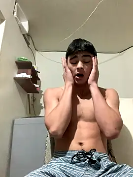 boyhot- - online show from 09/11/25, 10:04
