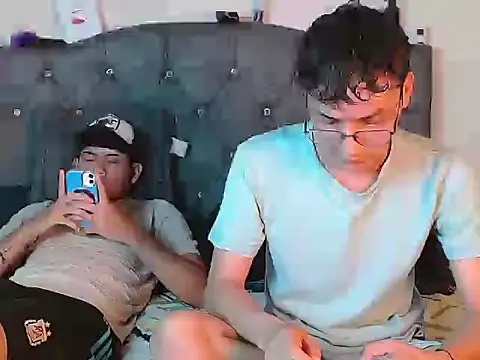 logan willyams  online show from 09/09/25, 09:25