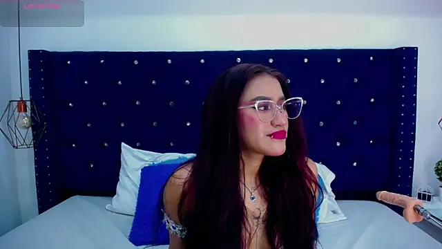 miss aris online show from 11/10/25, 04:33