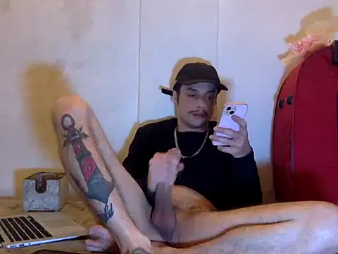 Snapshot of chrisalmeid_ chatting on 10/09/25, 05:16 chrisalmeid  online show from 10/09/25, 05:16