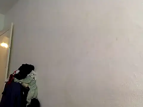 Snapshot of chrisalmeid_ chatting on 11/02/25, 02:08 chrisalmeid  online show from 11/02/25, 02:08