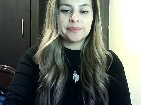 Snapshot of Valery__Rouse_ chatting on 02/01/26, 03:38 Valery Rouse online show from 02/01/26, 03:38